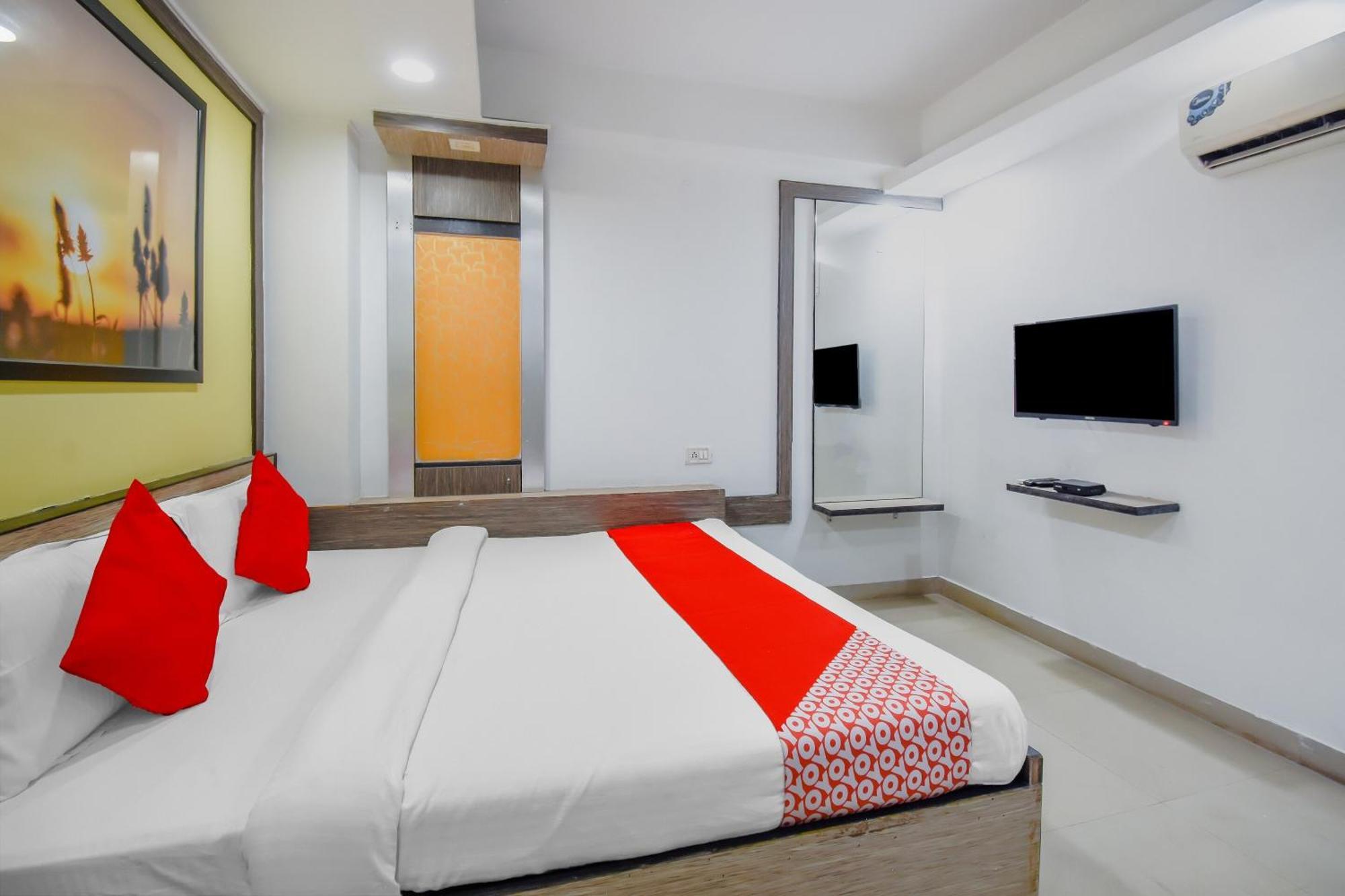 Super Hotel O Adri Hotels 2 Near Dum Dum Metro Station Экстерьер фото